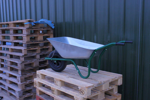 Easiload Galvanised Wheelbarrow - 85 Ltr / 150kg - Image 7